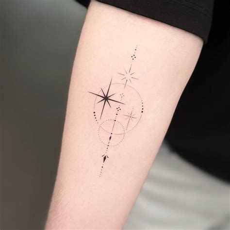 fineline tattoo vorlagen|30 Fine Line Tattoo Ideas & Designs For 2024